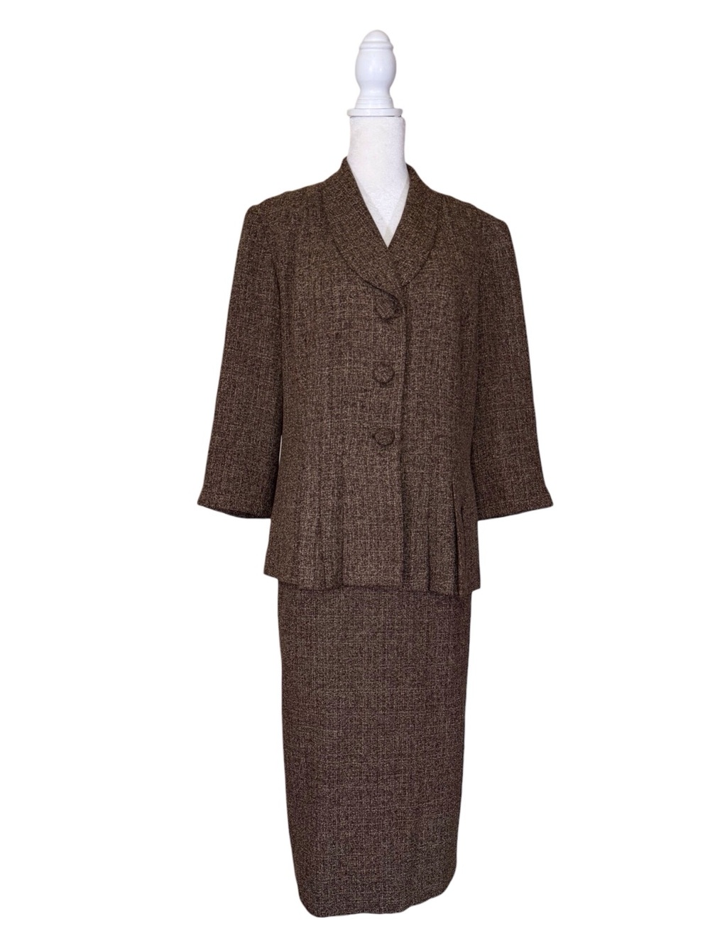 Danny & Nicole 2 piece Brown/tan Tweed Pencil Skirt Suit women’s size 10